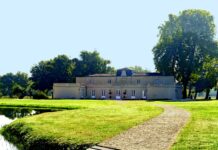 Châteaux on the Road